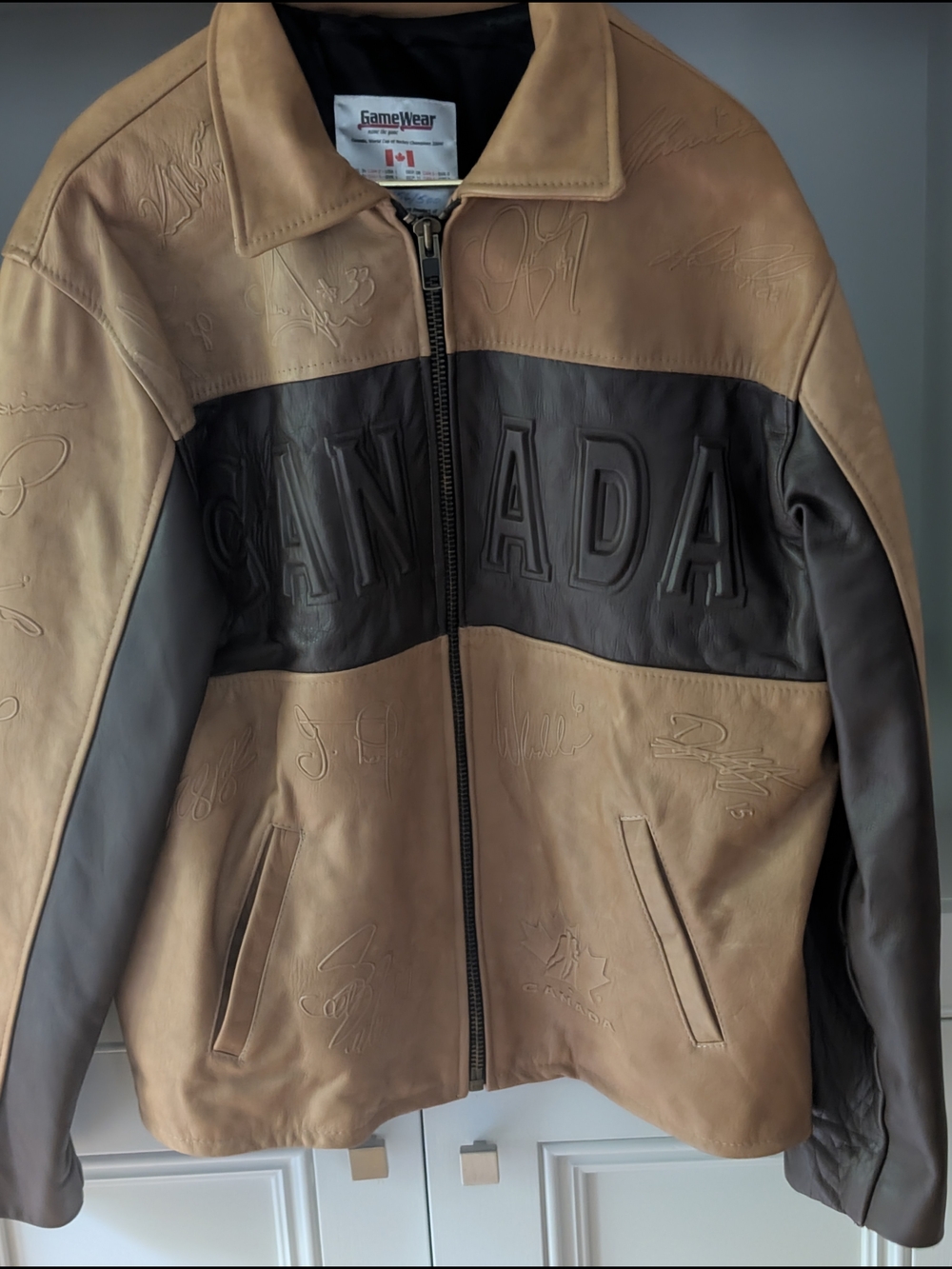 Vintage #156/500 Men's L Tan and Brown Canada World Hockey Team 2004 Leather Jkt
